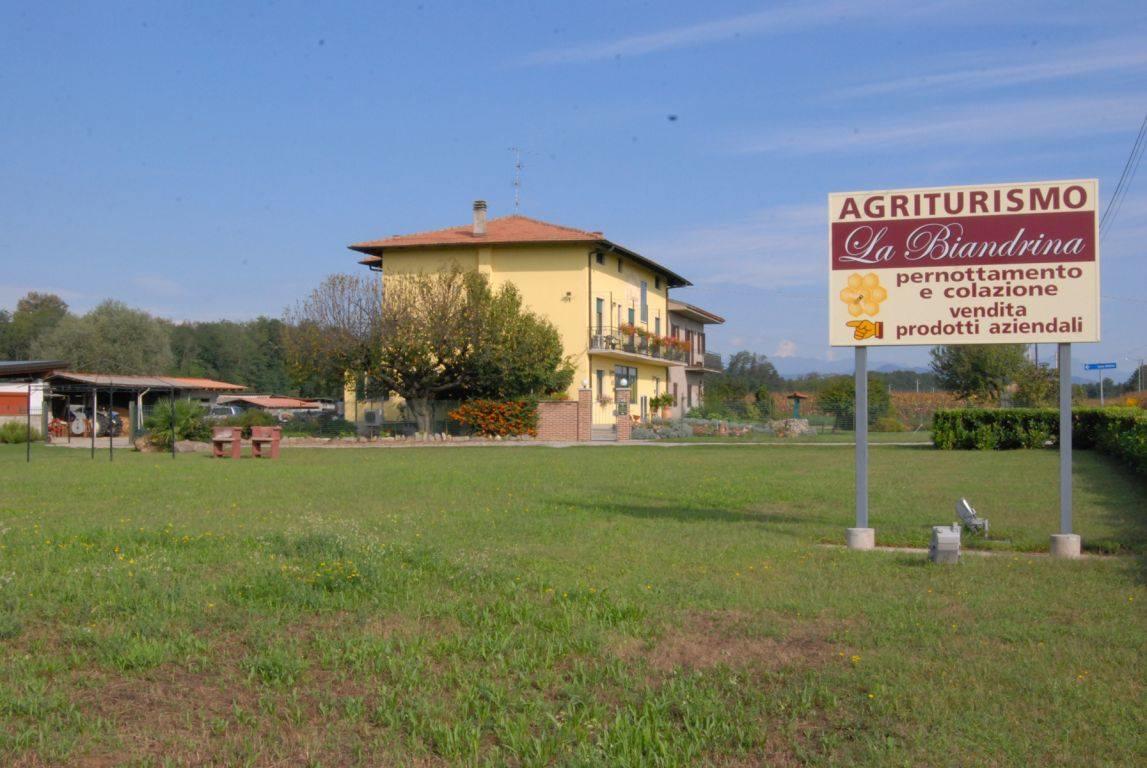 Agriturismo La Biandrina Carpignano Sesia Bagian luar foto